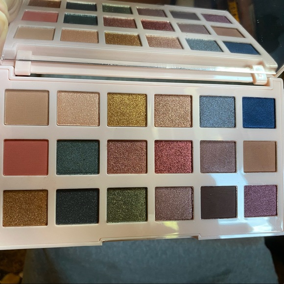 Ciaté - The Editor Palette - Picture 5 of 5